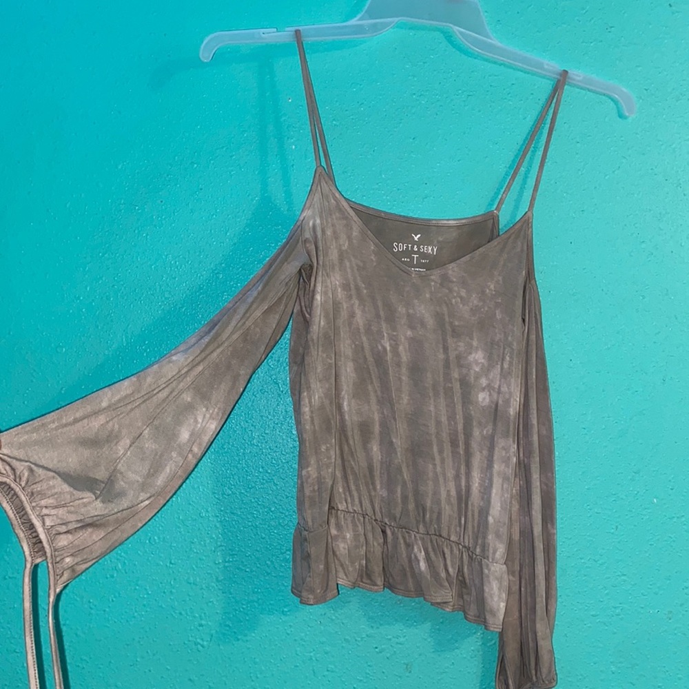 american eagle Light gray ti-dye blouse